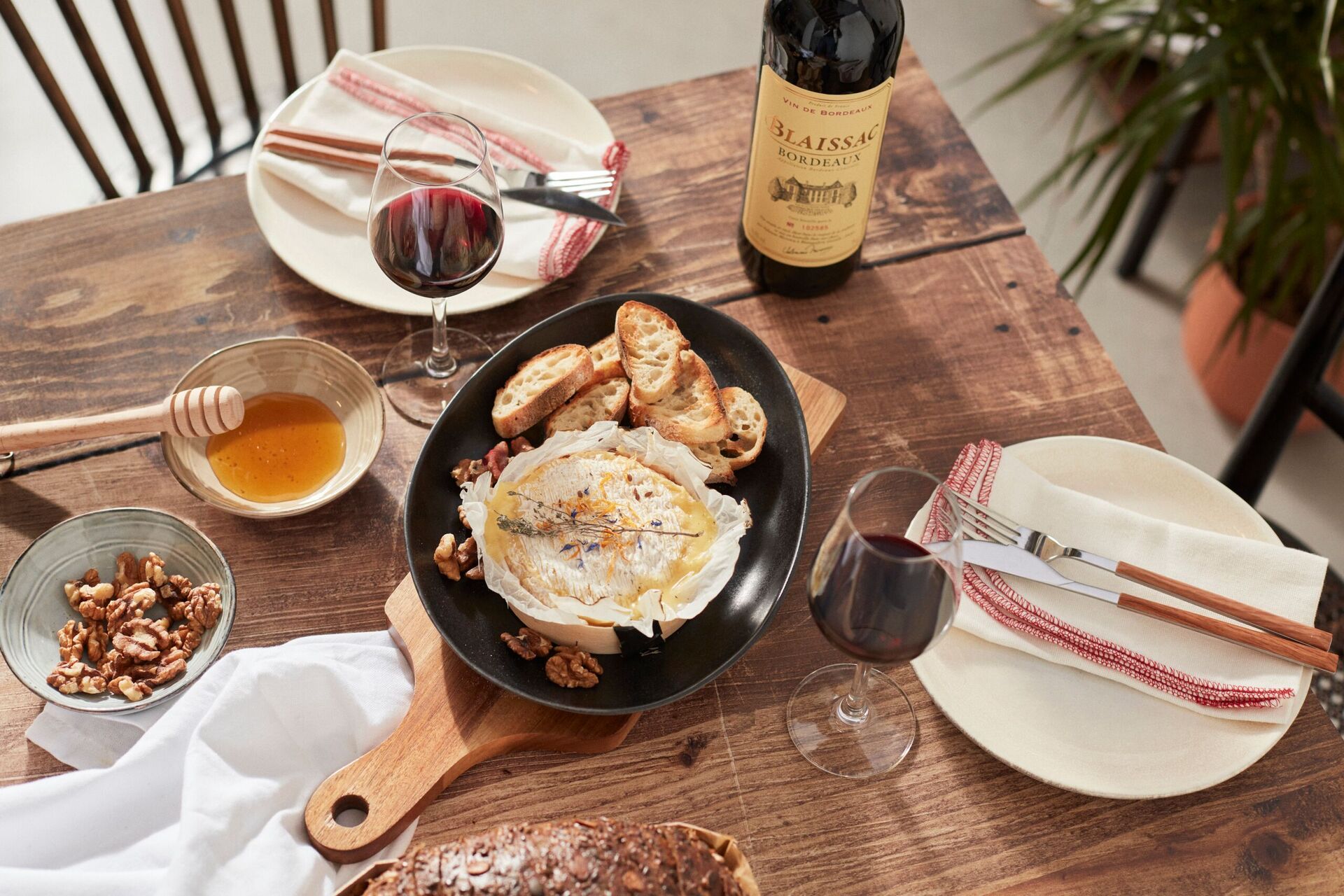 Accord mets et vin Blaissac Rouge avec camembert au four